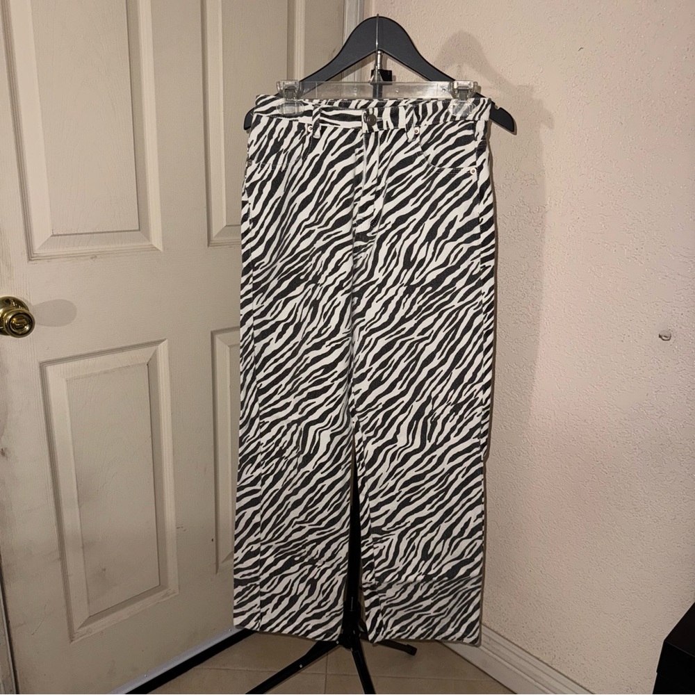 Zebra Print Jeans Size Small - Picture 2 of 8